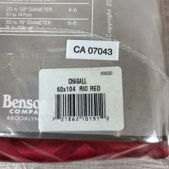 CHAGALL Spillproof Rectangular Tablecloth in  Rio Red - Picture 11 of 12